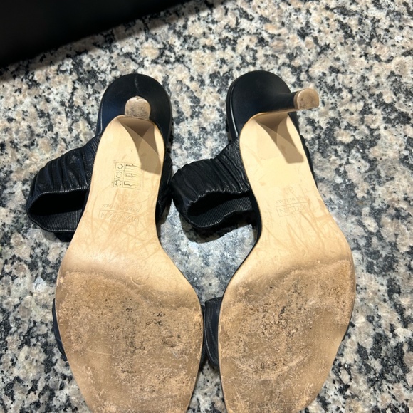 Black Marc Cain Mules with Smocked Straps - size 7.5 - Picture 3 of 8